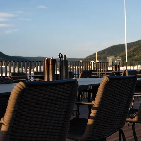 Qube Bahnstadt Otel 4*