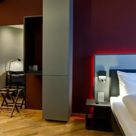 Qube Bahnstadt 酒店 4*