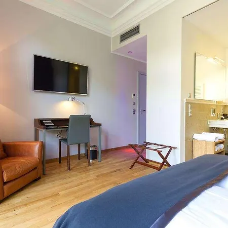 מלון Qube Bahnstadt