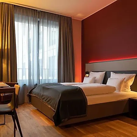 Qube Bahnstadt 4*