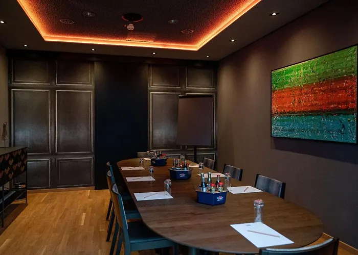 Qube Bahnstadt Hotel 4*